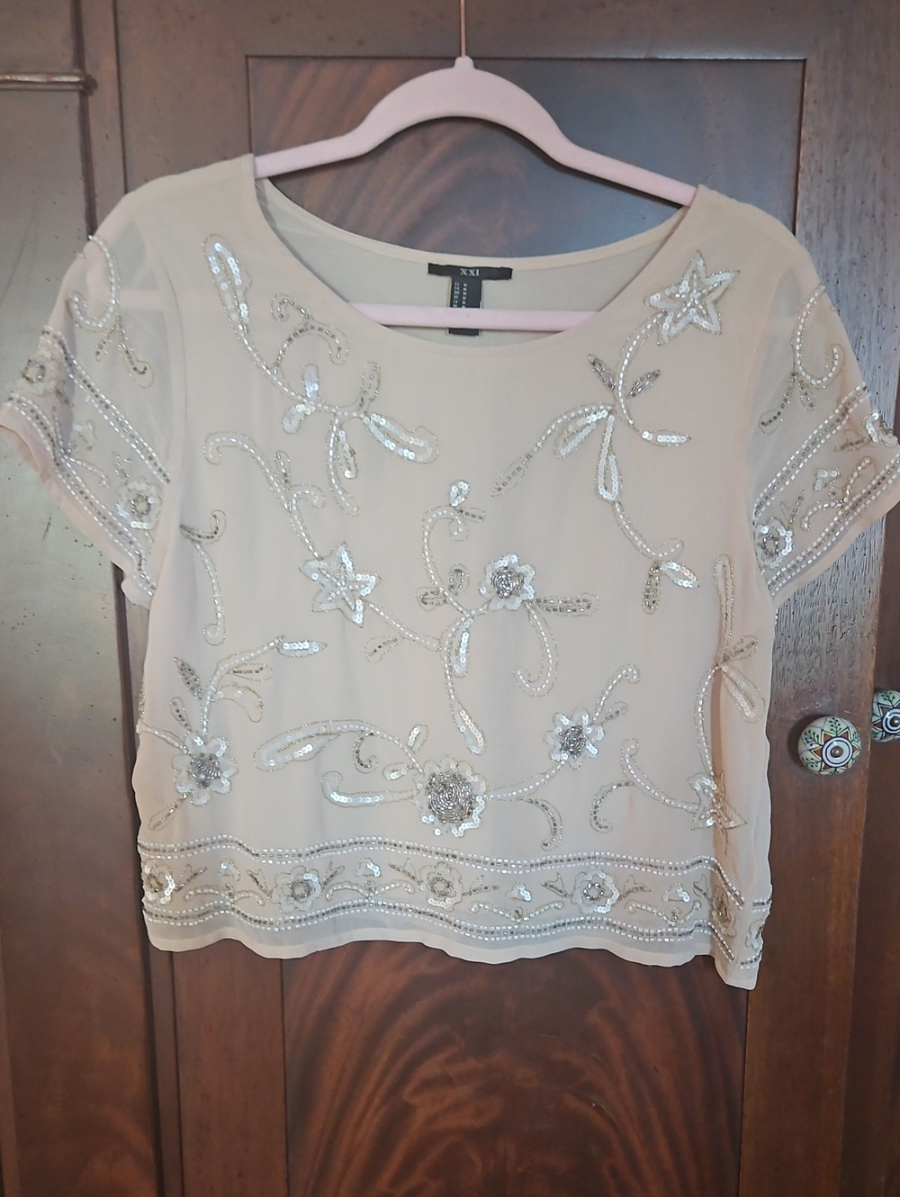 XXI Embellished Short Sleeve Top in Pink Size Medium Like New
